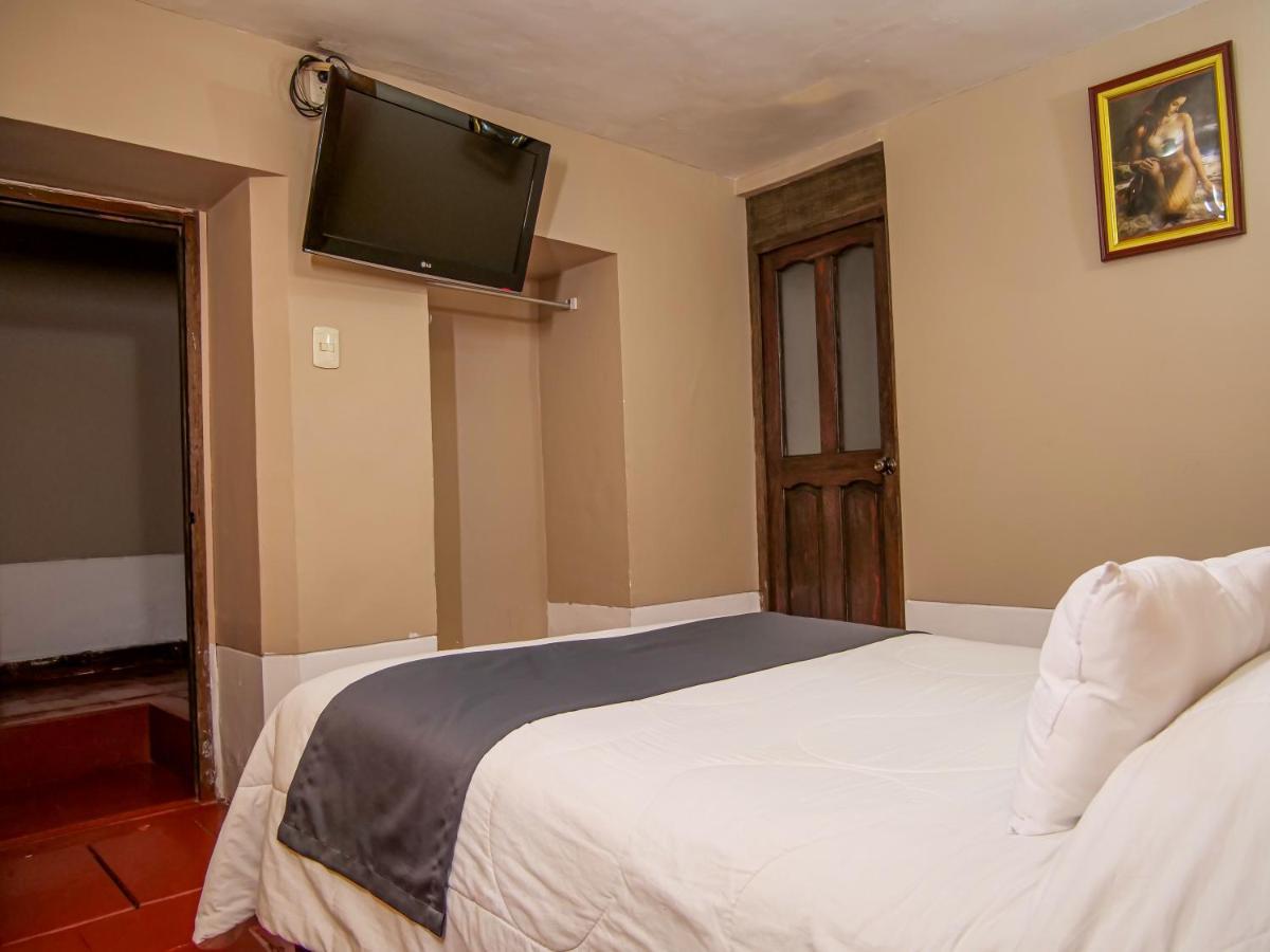 Hotel Guest House Wayra Куско Екстер'єр фото