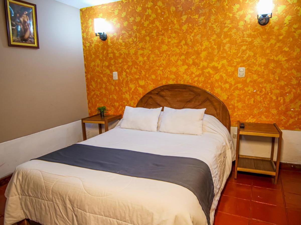 Hotel Guest House Wayra Куско Екстер'єр фото